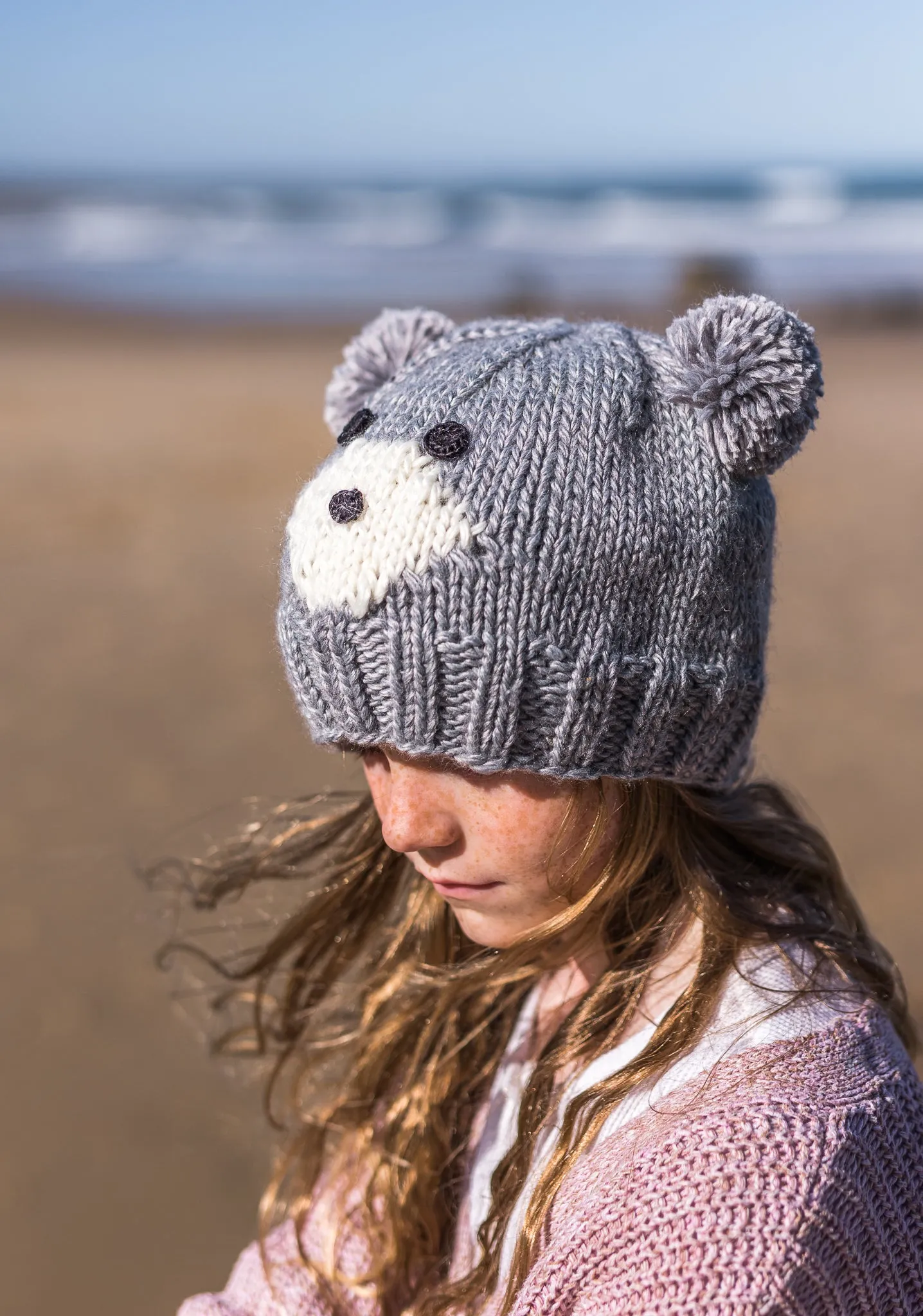 Acorn Bear Face Beanie - Grey