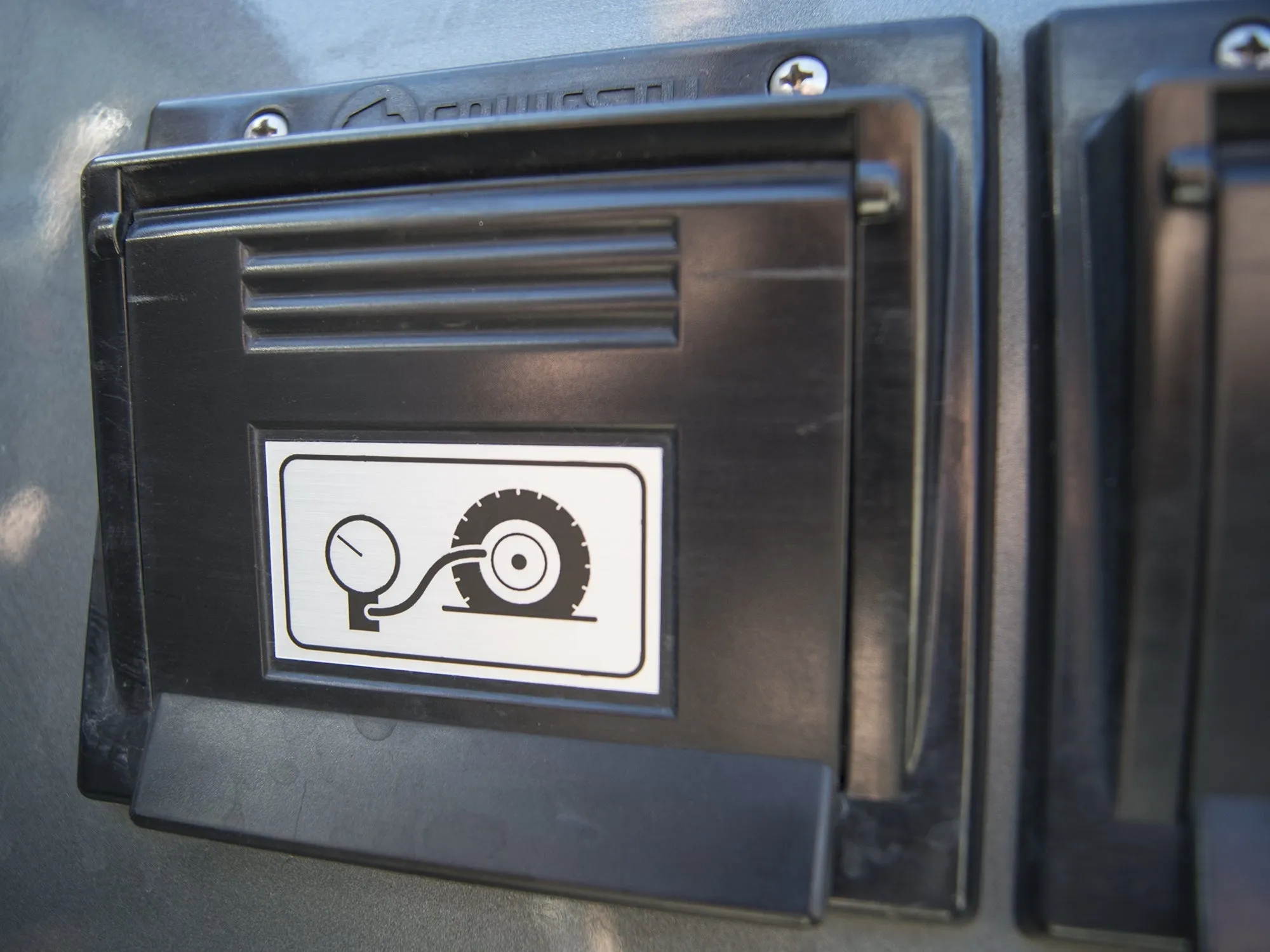 Air Compressor Hook-up Decal