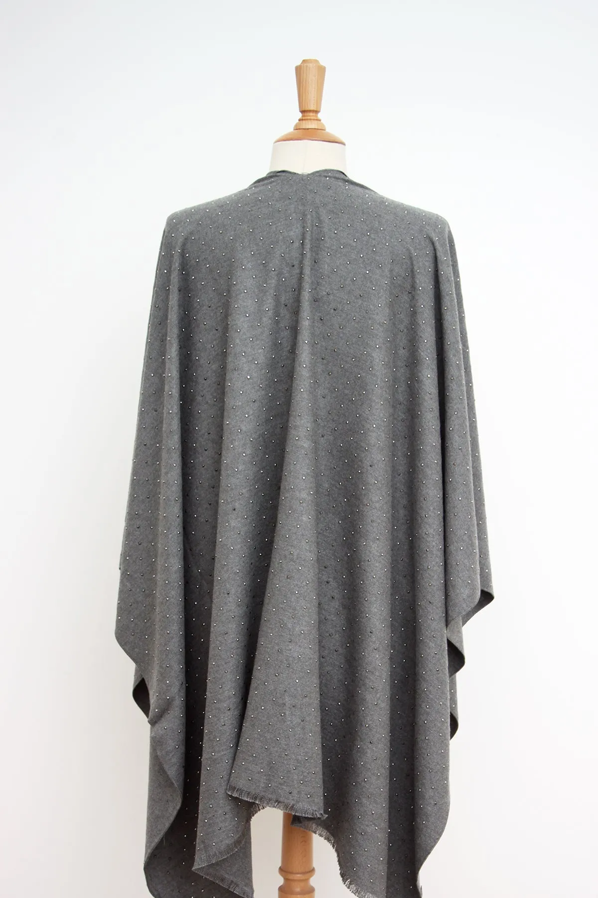 Alice Cape: Grey