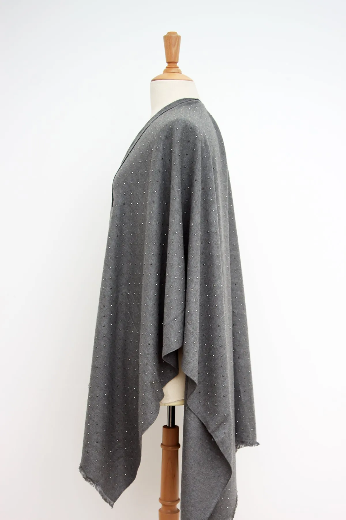 Alice Cape: Grey