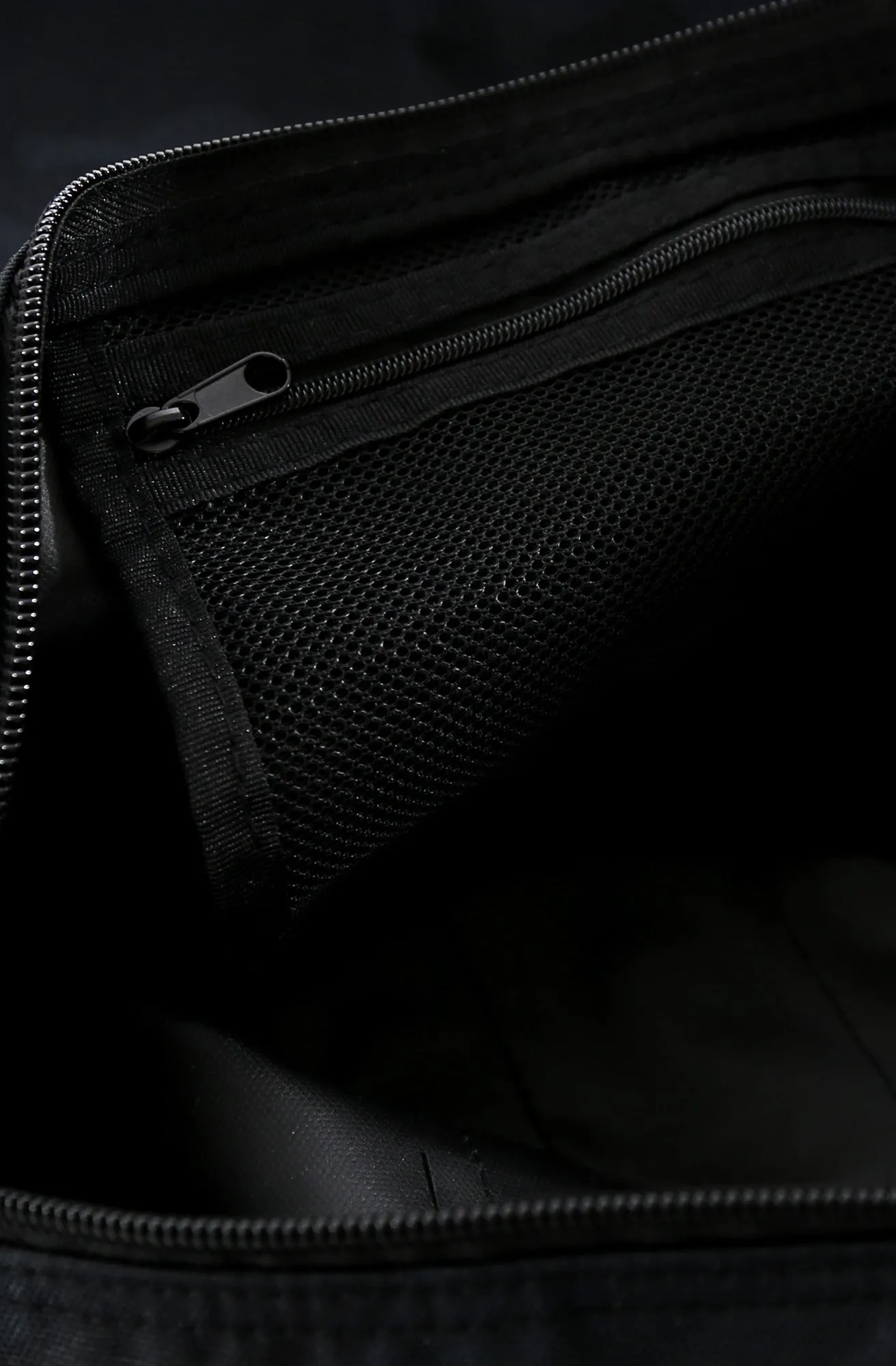 Atlas (Jet Black Duffle)