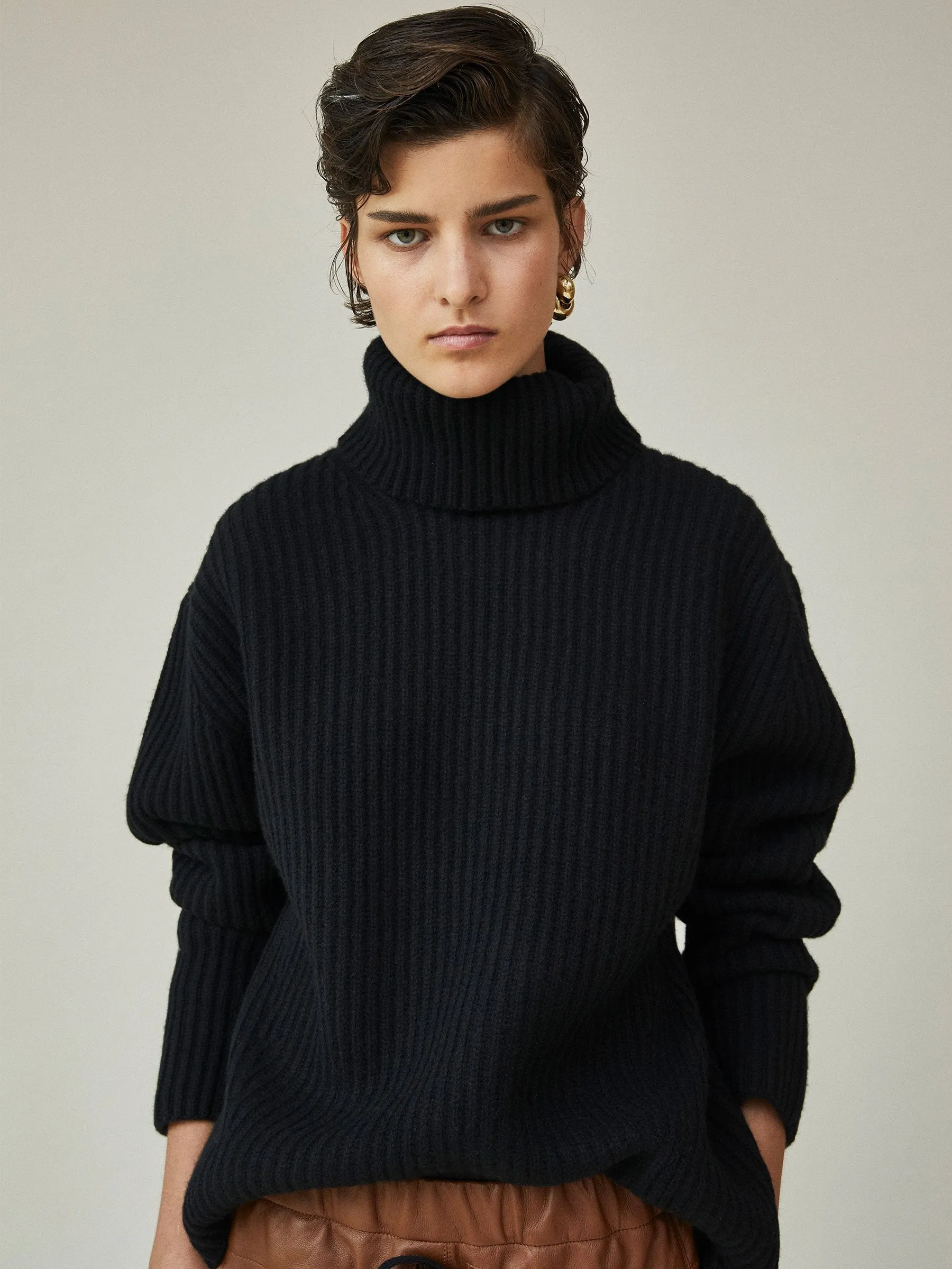 chunky oversized turtleneck