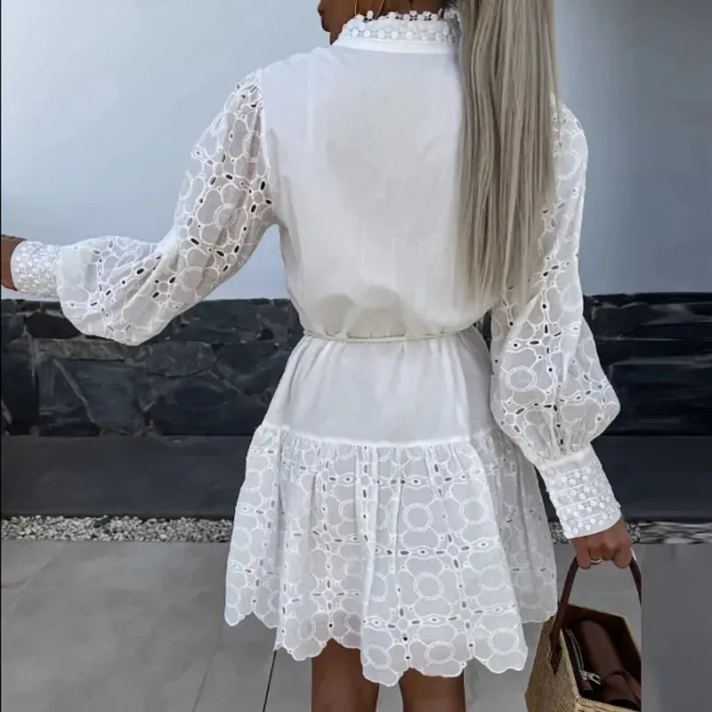 Elegant Long-Sleeved Button-Up Bohemian Dress Fashion Holiday Beach Solid Color Dress Women Stand-Up Collar Lace Splicing Dress