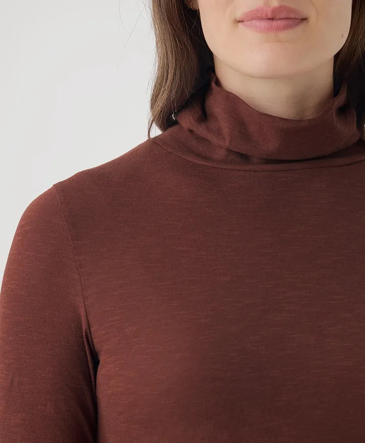 Featherweight Slub Turtleneck - Mahogony