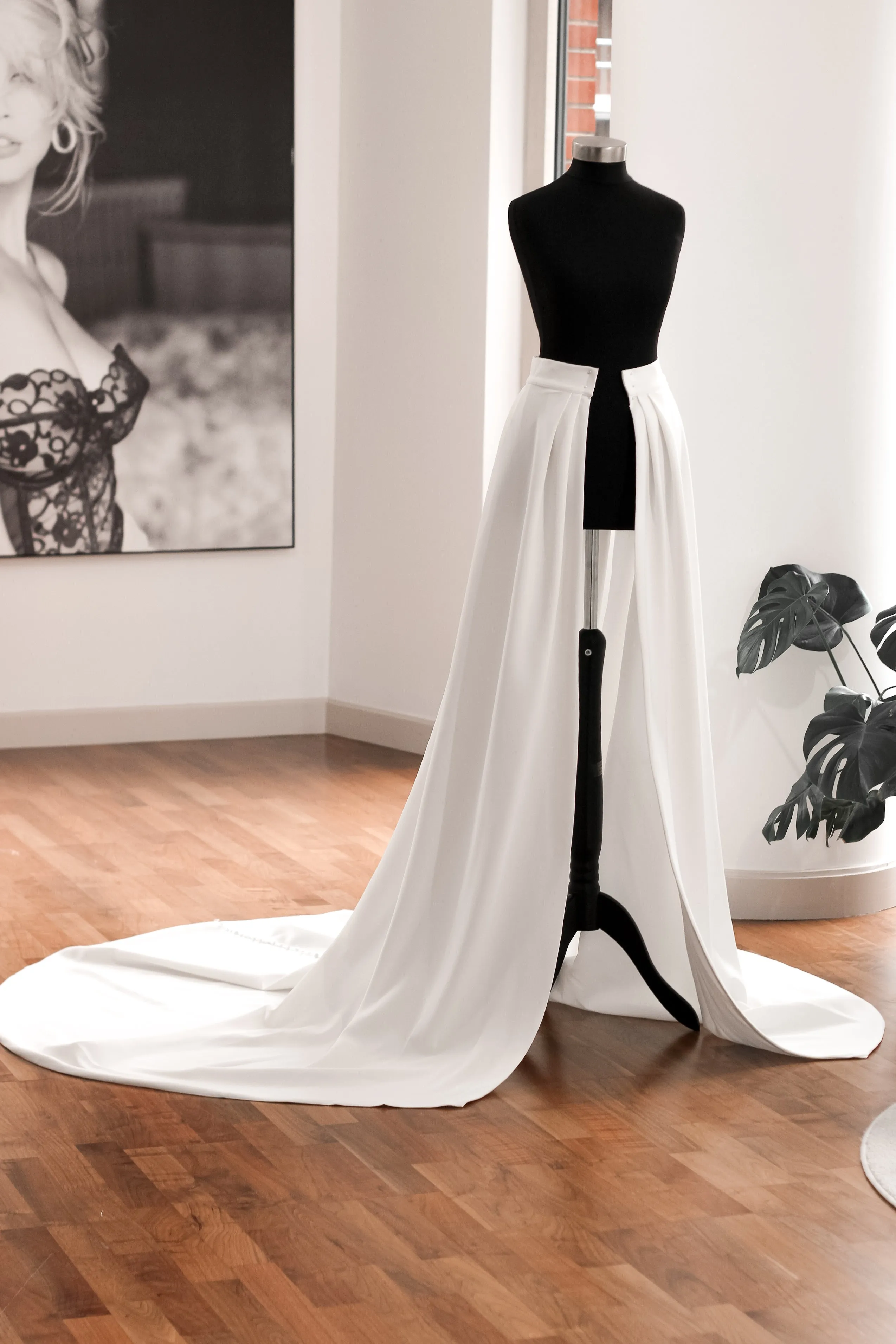 Luxury Detachable Crepe Overskirt