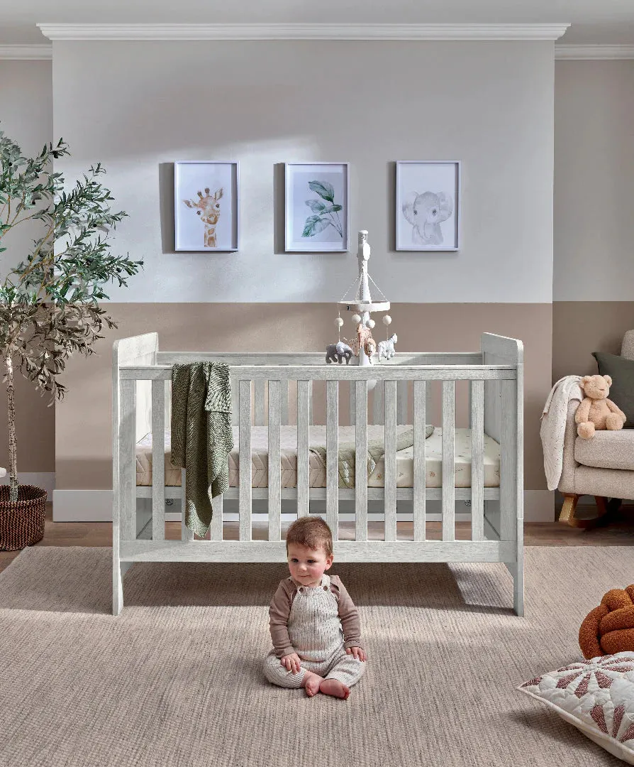 Mamas&Papas Atlas 5 Piece Set  White (ETA Mid Jan)