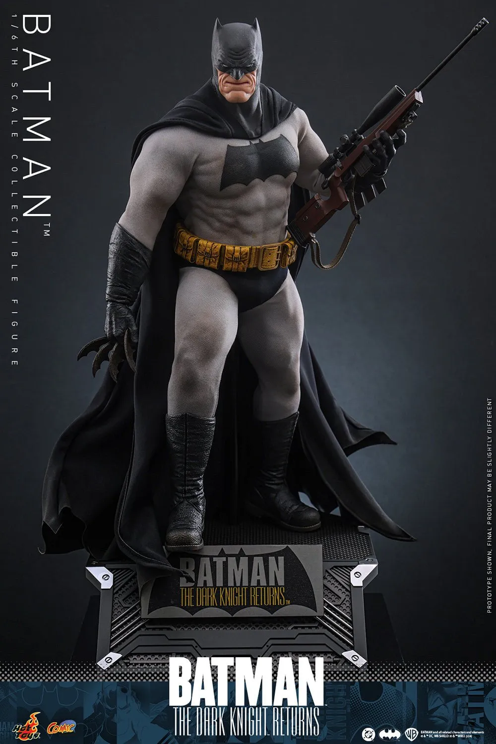 PRE-ORDER: Hot Toys DC Comics The Dark Knight Returns Batman Sixth Scale Figure