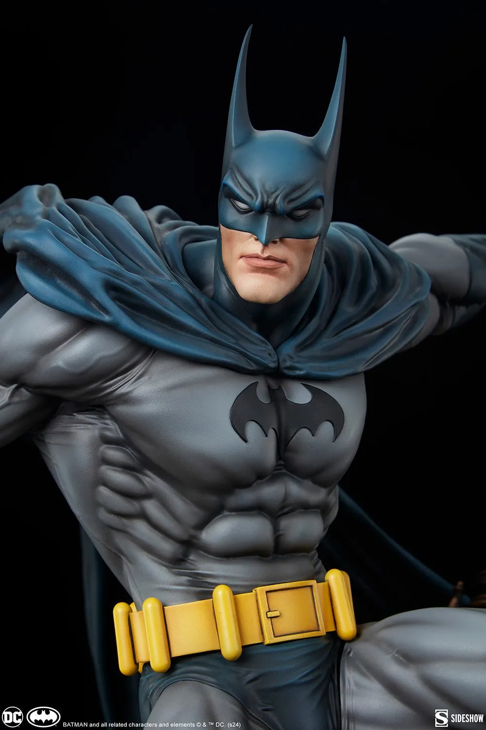 PRE-ORDER: Sideshow Collectibles DC Comics Batman Premium Format Figure