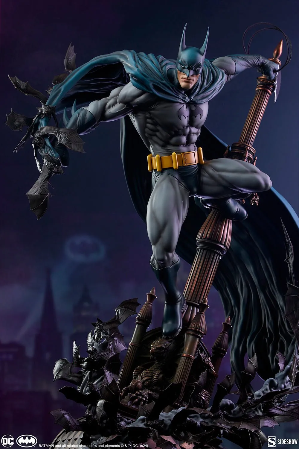 PRE-ORDER: Sideshow Collectibles DC Comics Batman Premium Format Figure