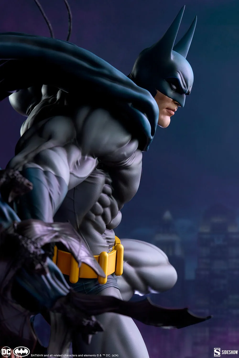 PRE-ORDER: Sideshow Collectibles DC Comics Batman Premium Format Figure