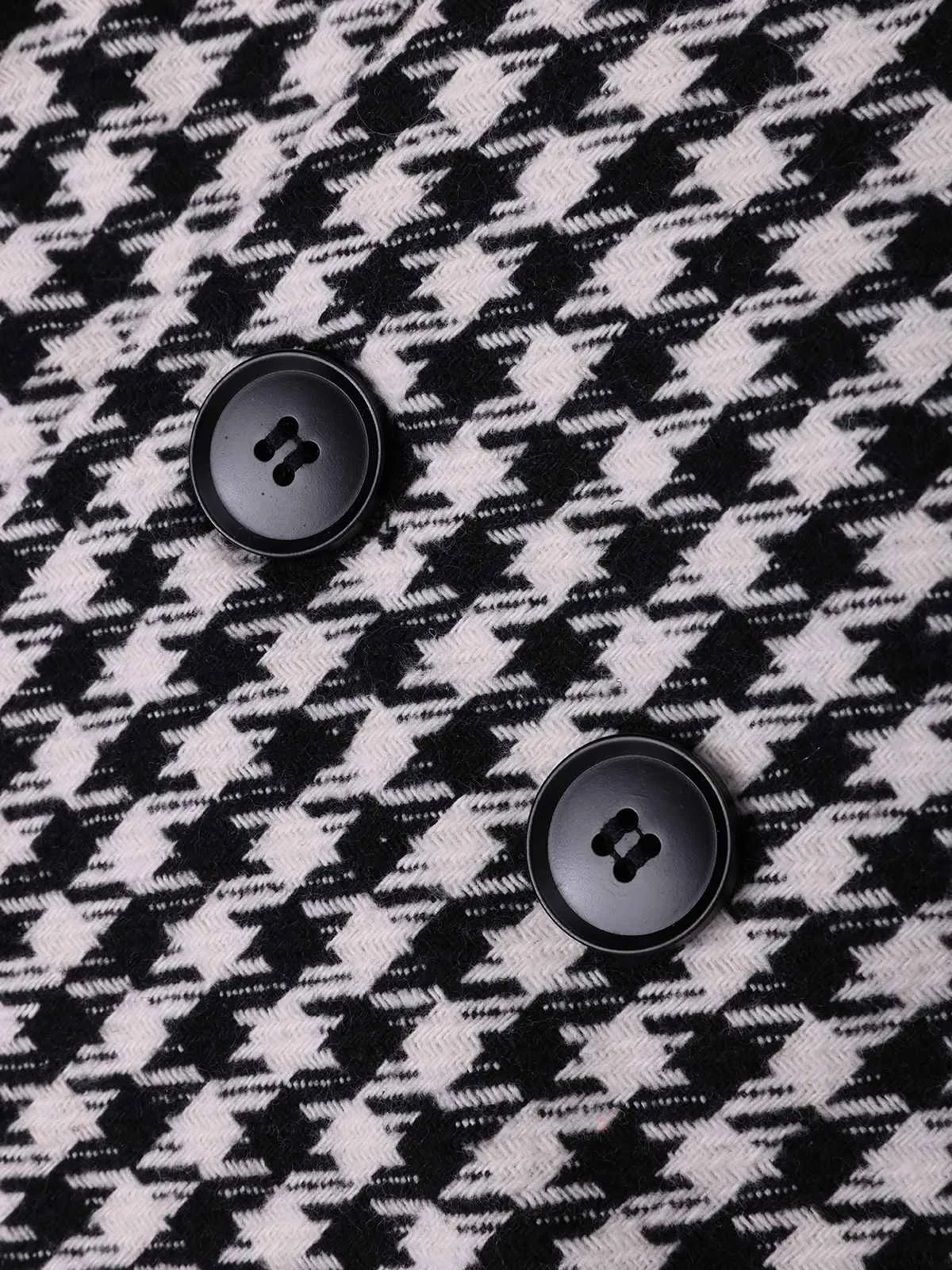 [Pre-Sale] Black 1960s Houndstooth Patchwork Button Short Coat