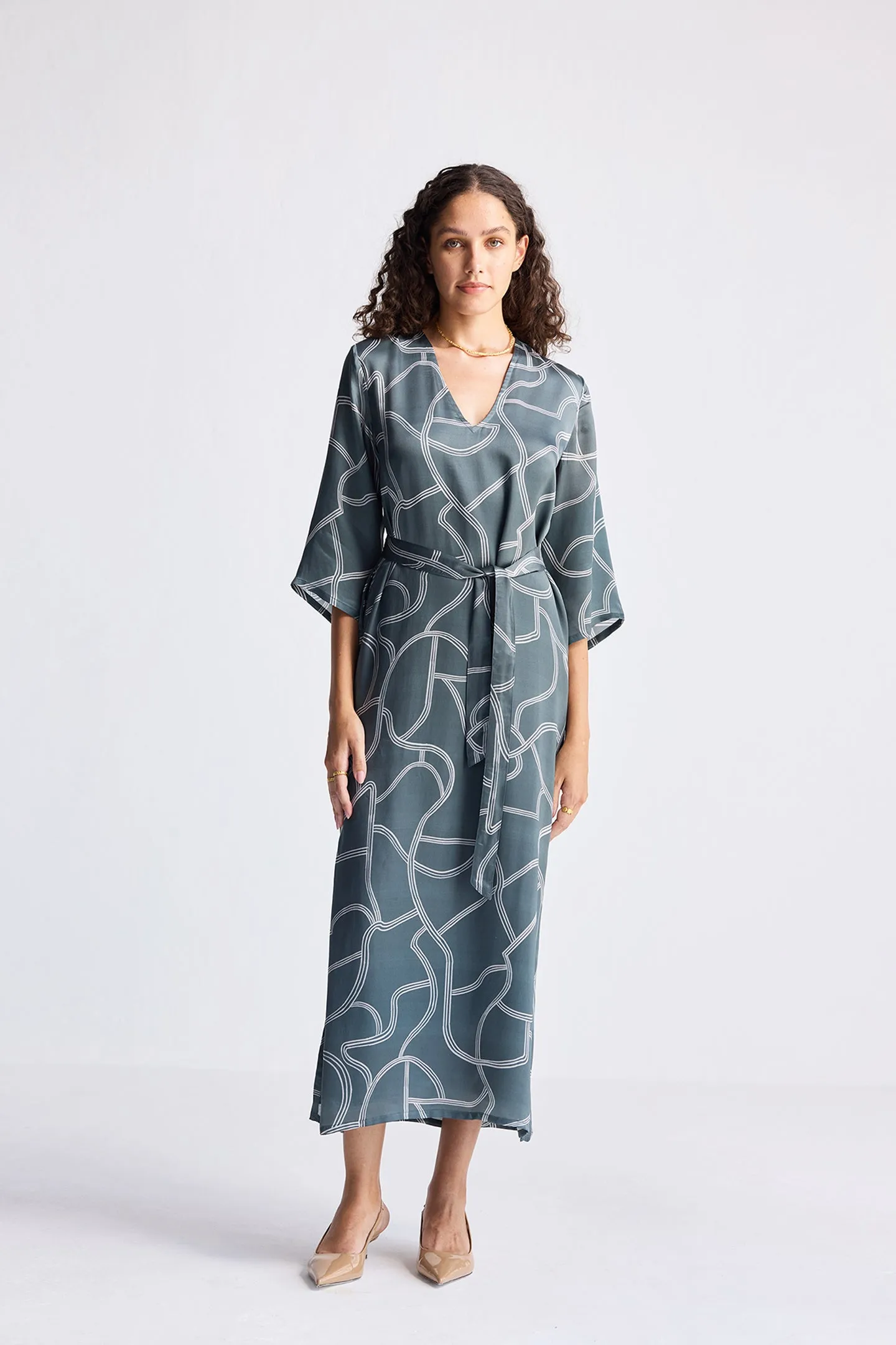 Reistor Maxi Dress with Side Slits in Abstract Stripes | NEW COLLECTION