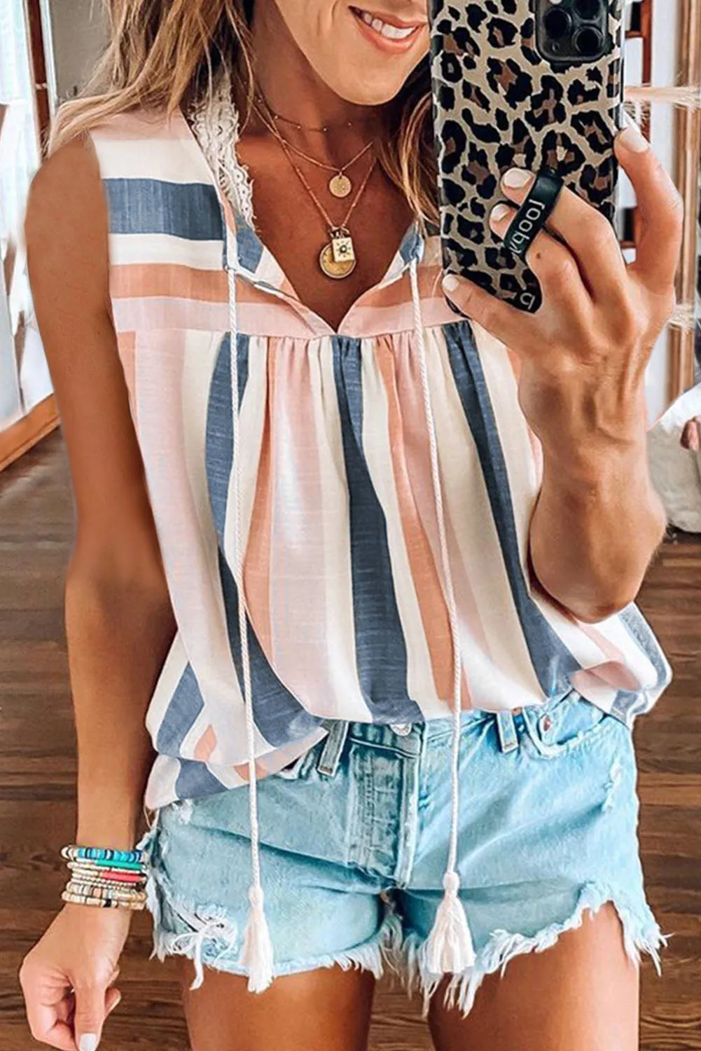 Striped Print Split V Neck Sleeveless Shirt – Bold, Breezy, and Ready to Shine 🌟👚