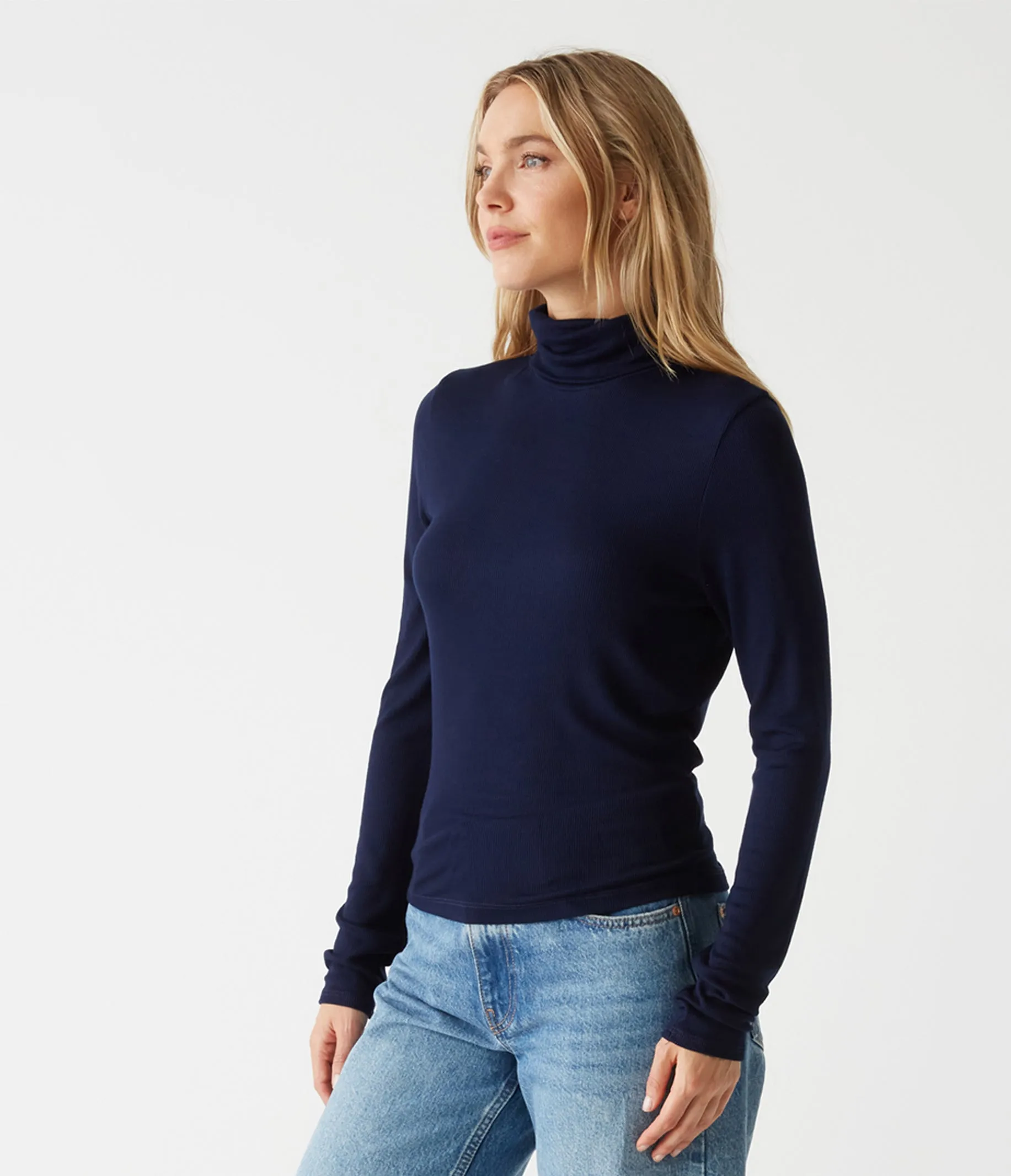 Tara Crop Turtleneck