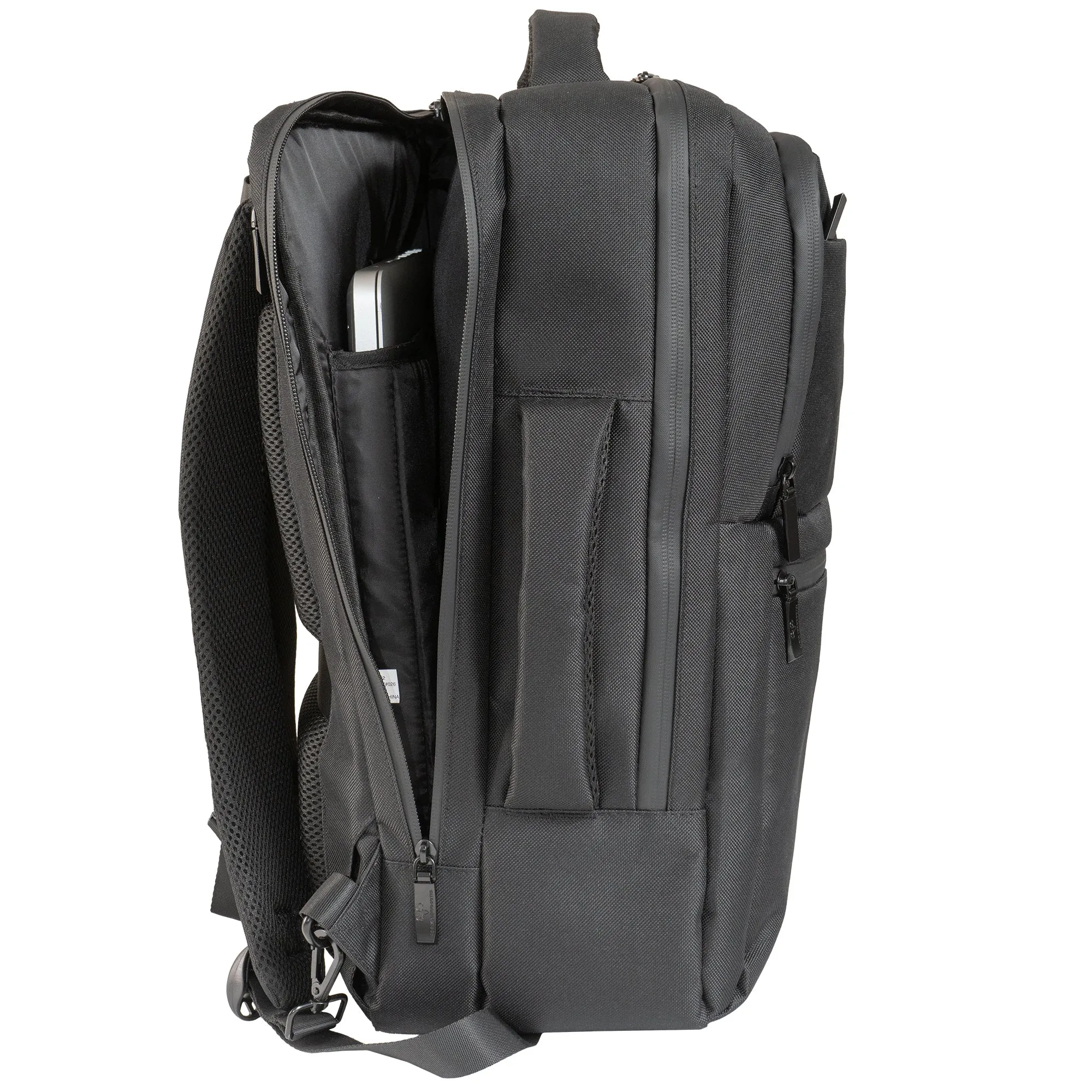 The Bristol | 19-In Textured Convertible Travel Backpack with USB Port