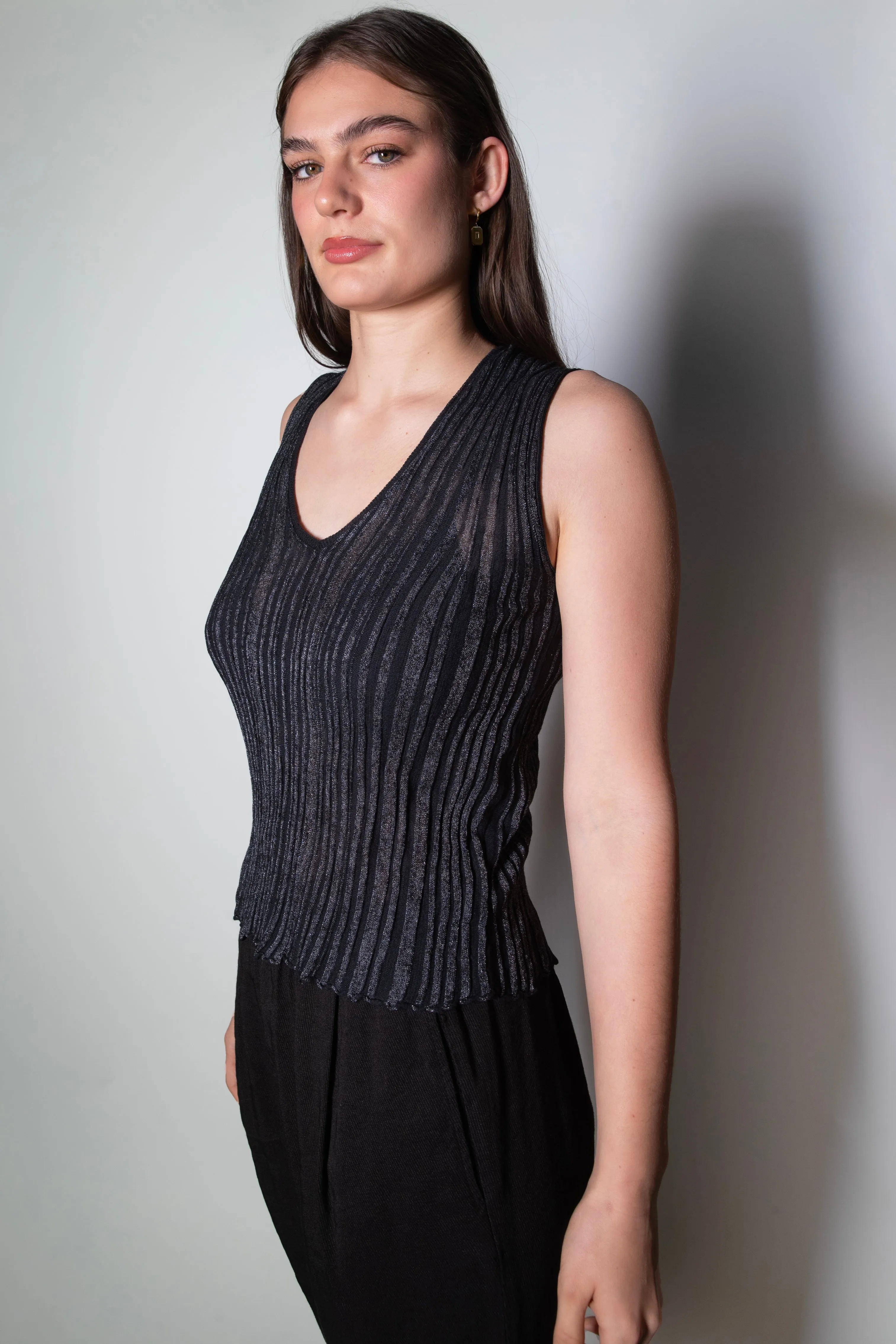 Transit Par Such Plisse Top in Black